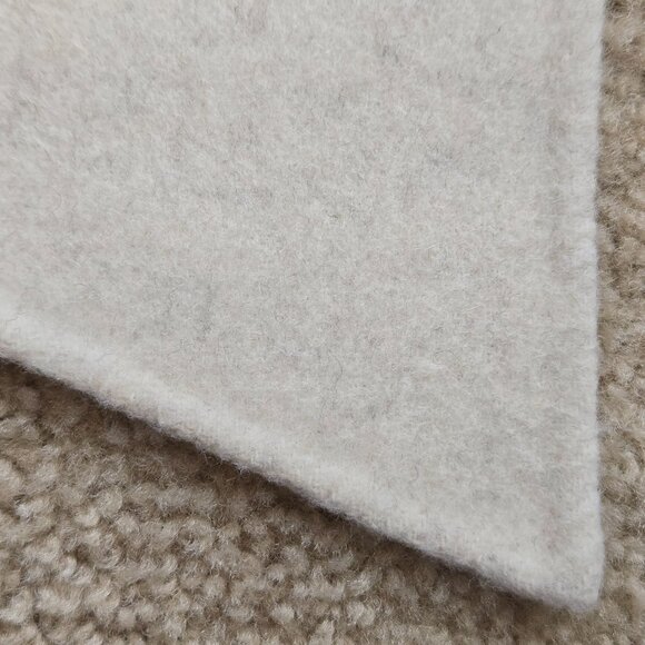 NWOT Wool & Cashmere Minimalist Scarf With Angled Ends Soft Brushed Nap - Picture 3 of 13